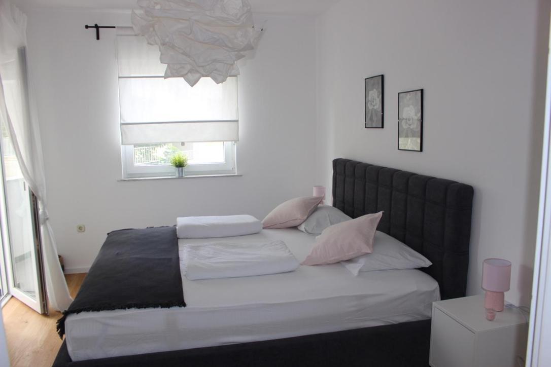 Apartments Luce Трогир Экстерьер фото